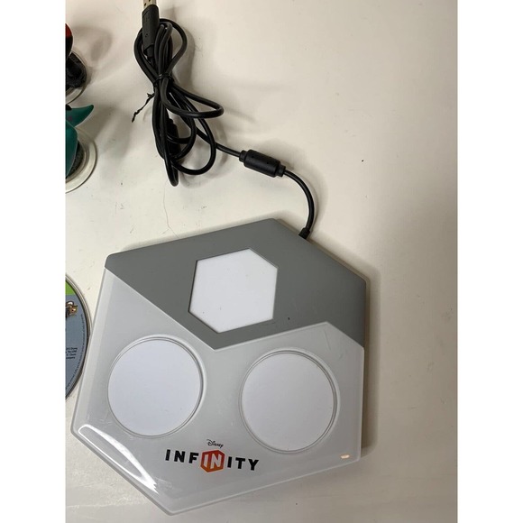 Xbox 360 Disney Infinity 1.0 Starter Pack COMPLETE with Manual 3 Figures Base - Picture 4 of 7
